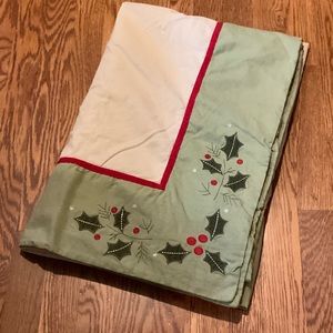 Holly Christmas Cotton Tablecloth 80" X 58" Green Red Farmhouse #ES6